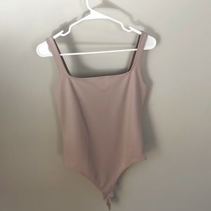 Square neck light pink bodysuit